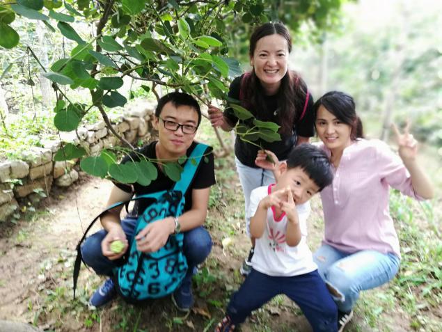 7A5DFCF8F034998D3CA89437BBD7498E